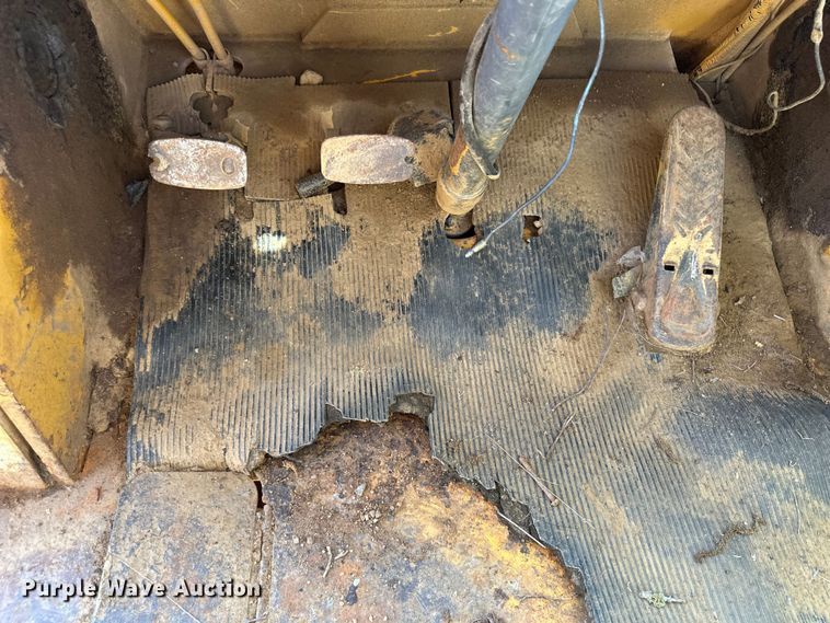 image for item DO1270 1986 Dresser 520B wheel loader