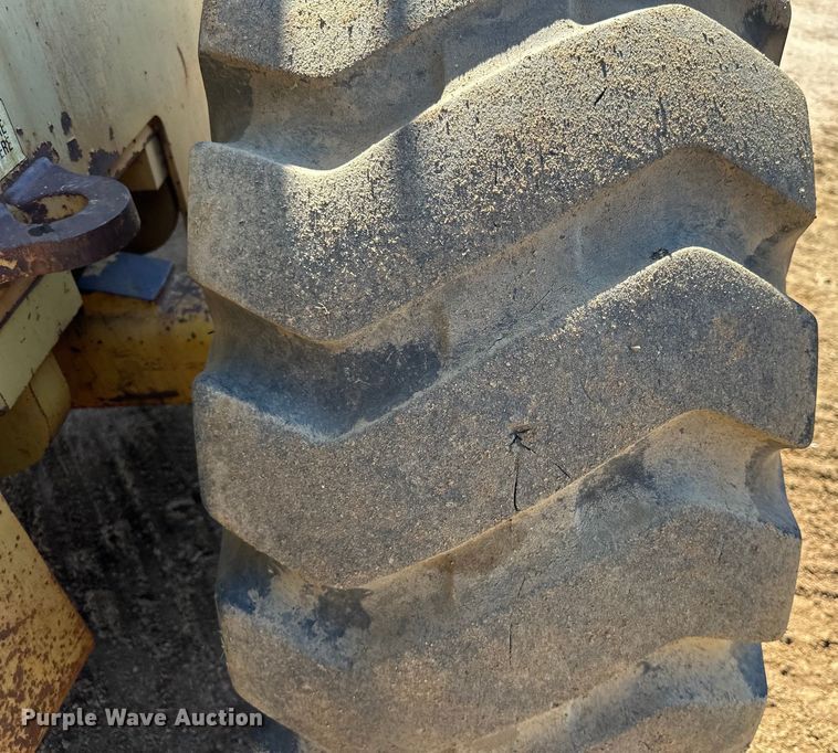 image for item DO1270 1986 Dresser 520B wheel loader