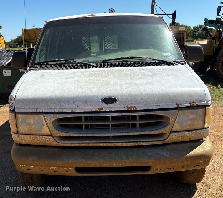 image for item DO1271 2000 Ford E250 van