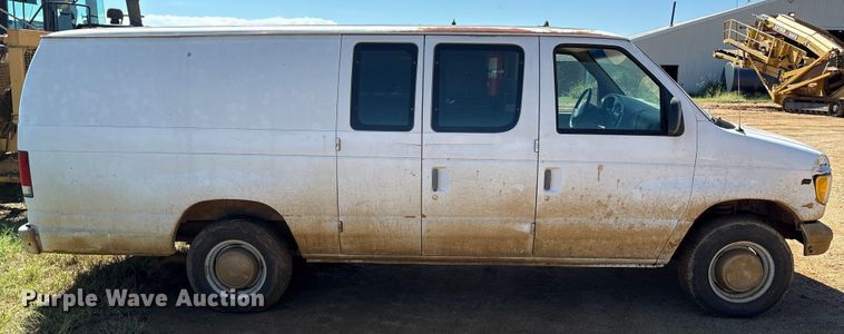 image for item DO1271 2000 Ford E250 van