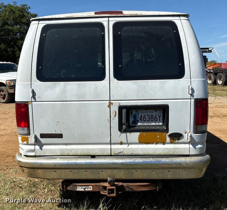 image for item DO1271 2000 Ford E250 van