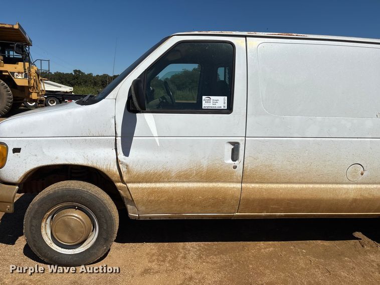 image for item DO1271 2000 Ford E250 van