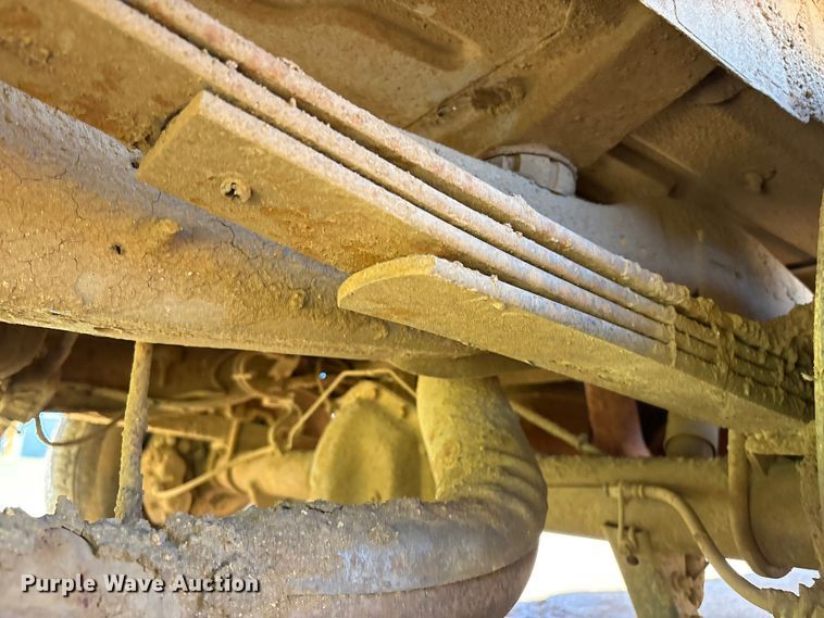 image for item DO1271 2000 Ford E250 van