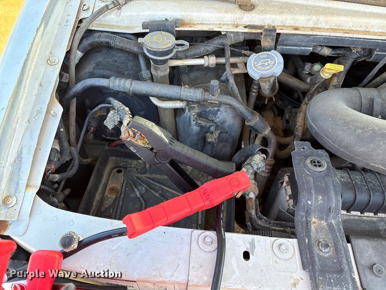 image for item DO1271 2000 Ford E250 van