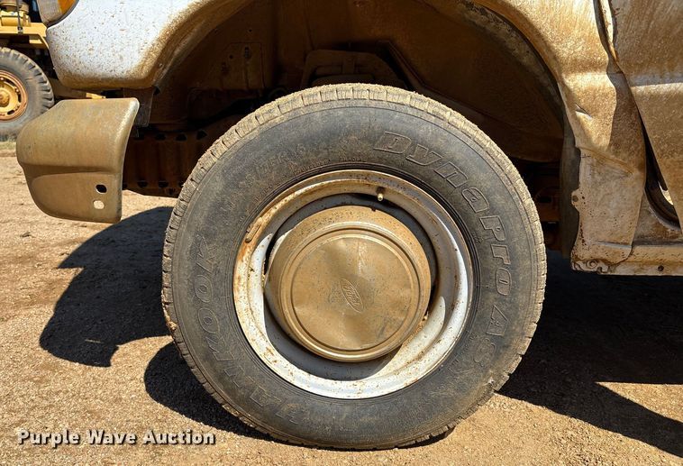 image for item DO1271 2000 Ford E250 van