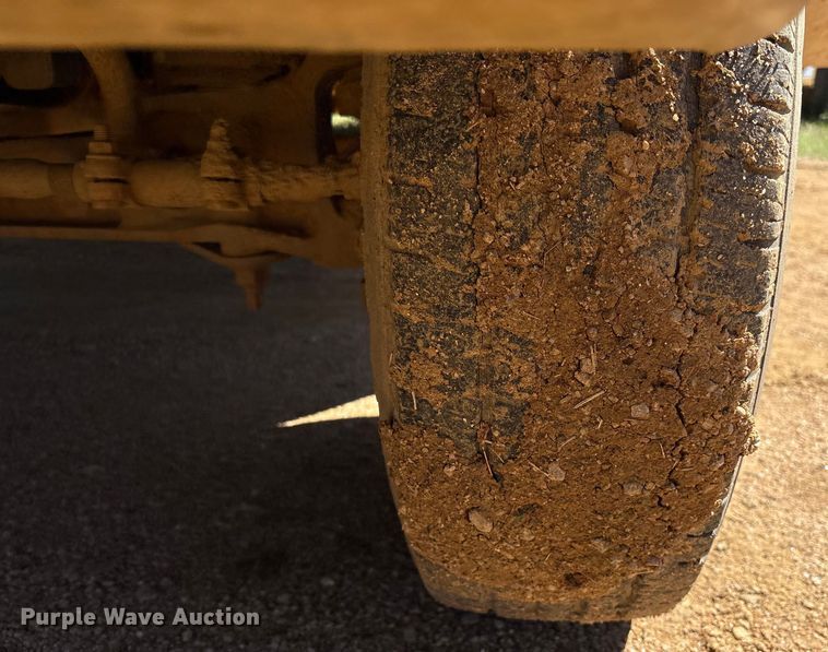 image for item DO1271 2000 Ford E250 van