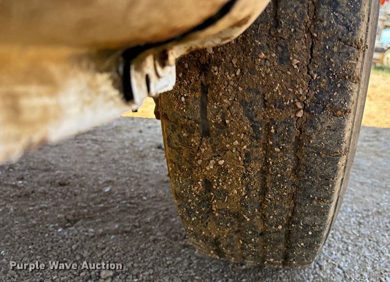 image for item DO1271 2000 Ford E250 van