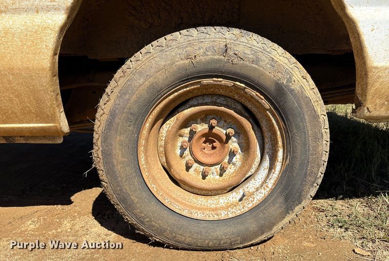 image for item DO1271 2000 Ford E250 van