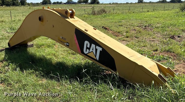 image for item DO1272 Caterpillar 320 boom