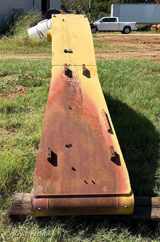 image for item DO1272 Caterpillar 320 boom