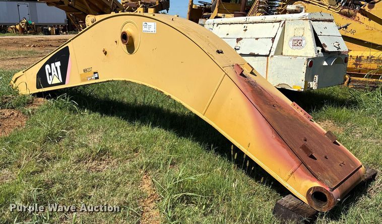 image for item DO1272 Caterpillar 320 boom