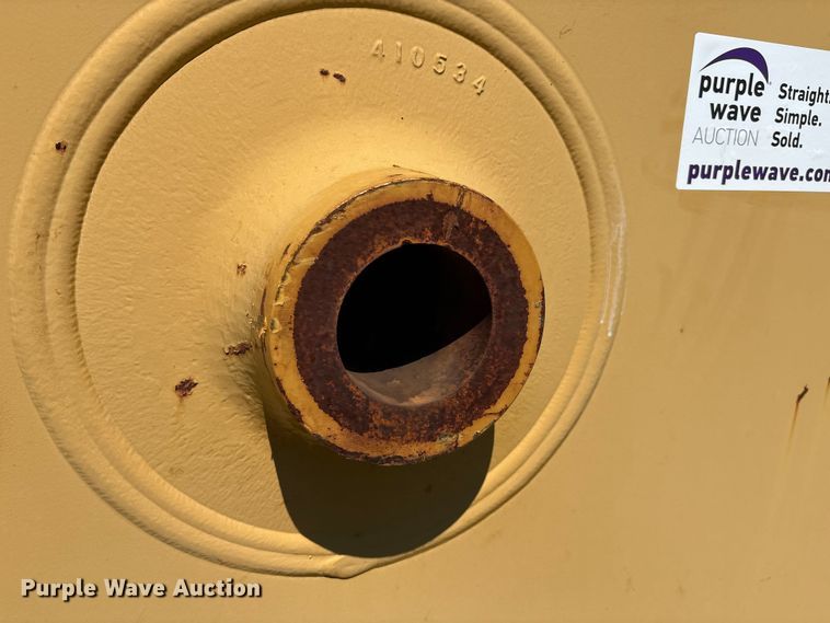 image for item DO1272 Caterpillar 320 boom