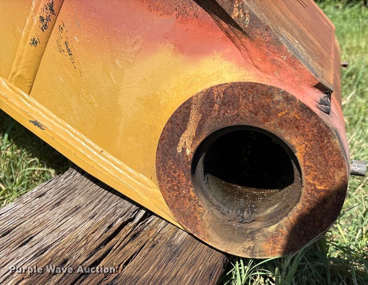 image for item DO1272 Caterpillar 320 boom