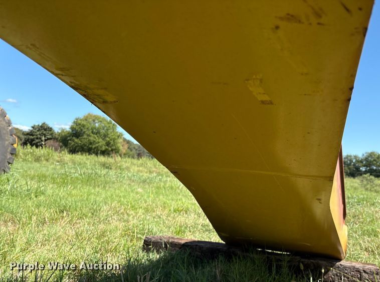 image for item DO1272 Caterpillar 320 boom