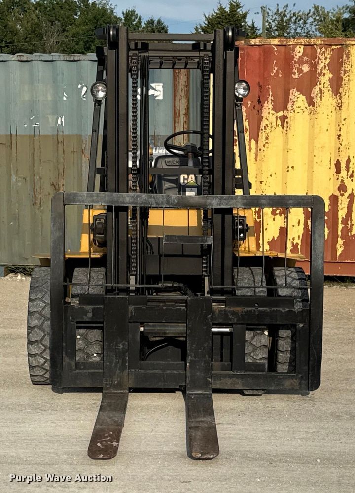 MONTACARGAS CATERPILLAR GPL40