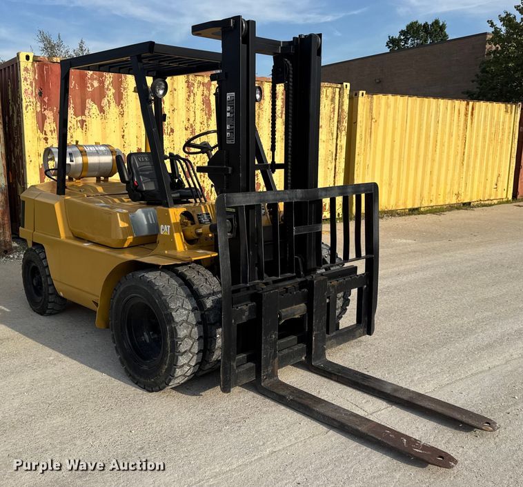 MONTACARGAS CATERPILLAR GPL40
