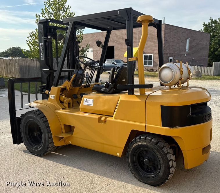 image for item DO2253 Caterpillar GPL40 forklift