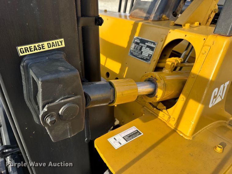 image for item DO2253 Caterpillar GPL40 forklift