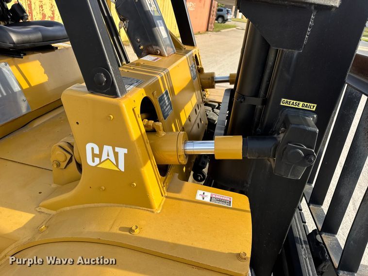 image for item DO2253 Caterpillar GPL40 forklift