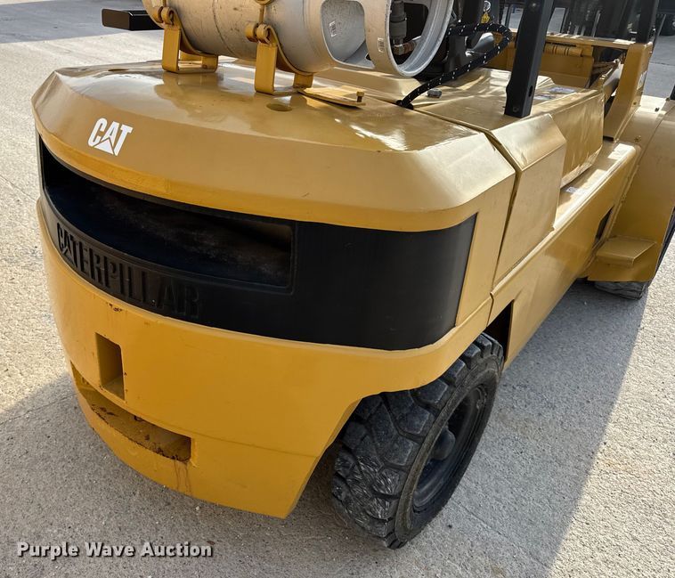 image for item DO2253 Caterpillar GPL40 forklift
