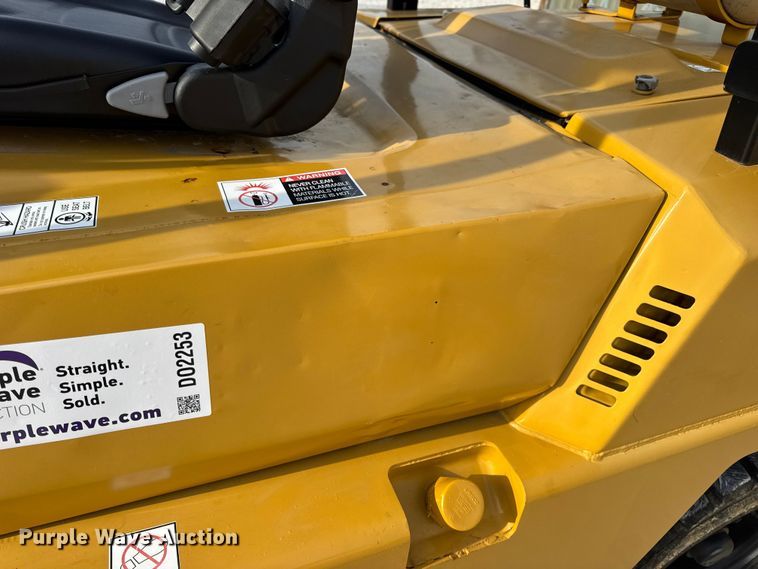 image for item DO2253 Caterpillar GPL40 forklift