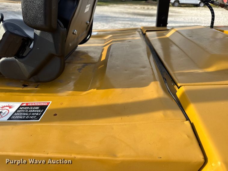 image for item DO2253 Caterpillar GPL40 forklift