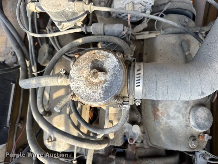 image for item DO2253 Caterpillar GPL40 forklift