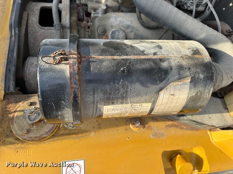 image for item DO2253 Caterpillar GPL40 forklift