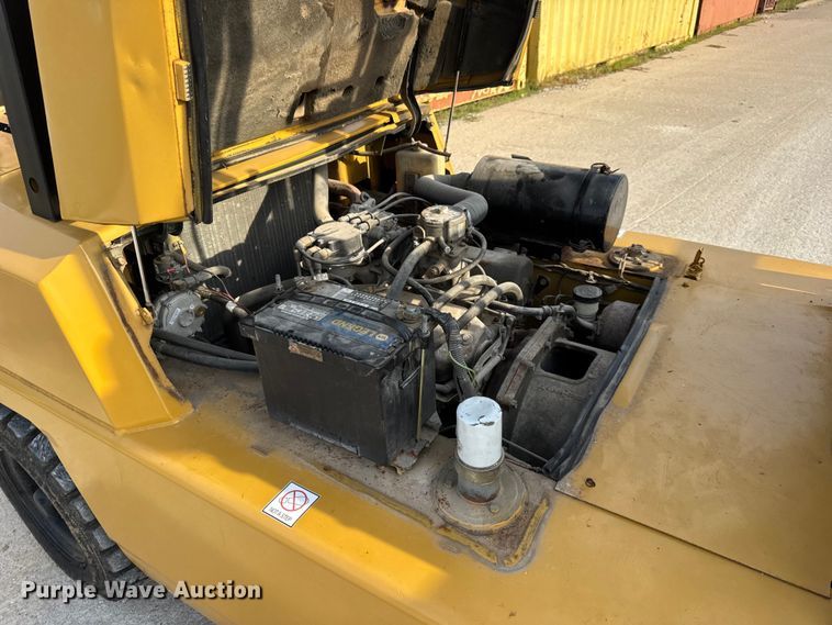 image for item DO2253 Caterpillar GPL40 forklift