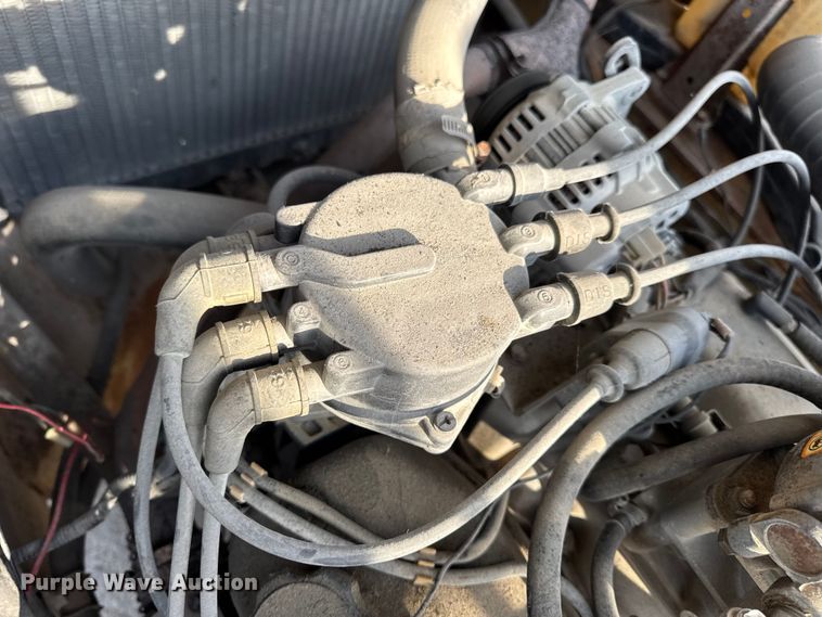 image for item DO2253 Caterpillar GPL40 forklift