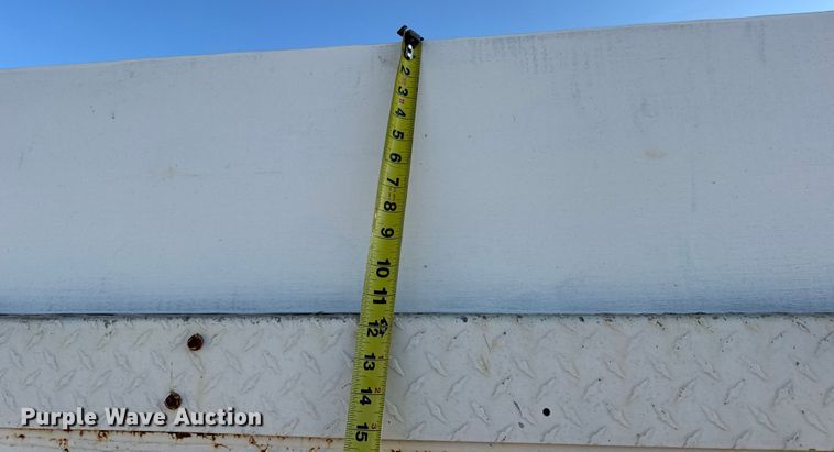 image for item DO2255 1992 Ford L8000 dump truck