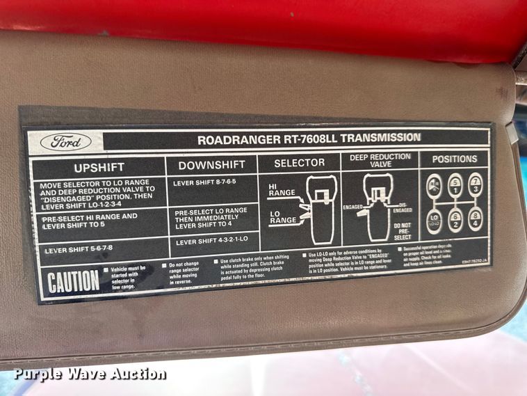 image for item DO2255 1992 Ford L8000 dump truck