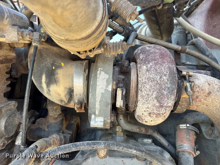 image for item DO2255 1992 Ford L8000 dump truck