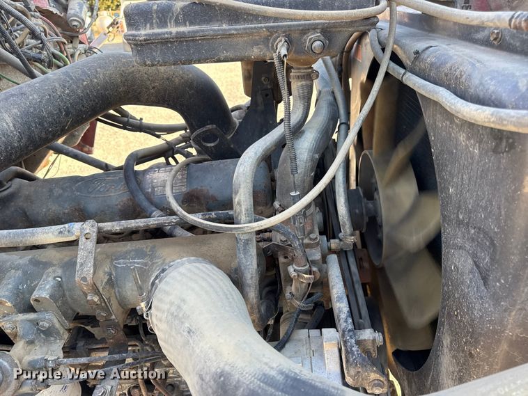 image for item DO2255 1992 Ford L8000 dump truck