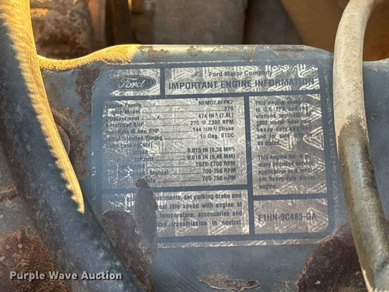 image for item DO2255 1992 Ford L8000 dump truck