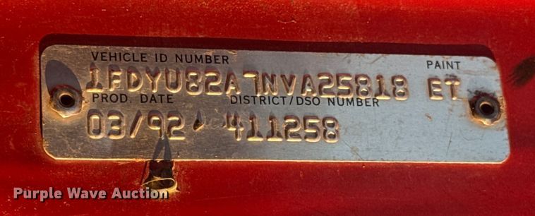 image for item DO2255 1992 Ford L8000 dump truck