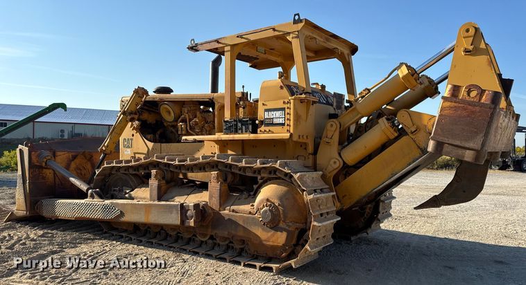 image for item DO2256 1973 Caterpillar D9G dozer