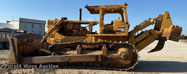 image for item DO2256 1973 Caterpillar D9G dozer