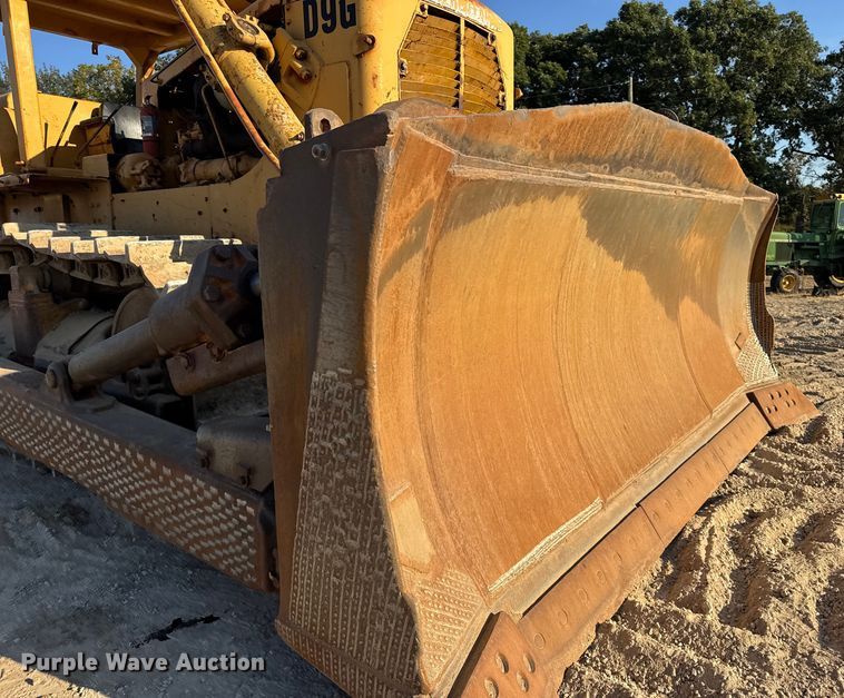 image for item DO2256 1973 Caterpillar D9G dozer