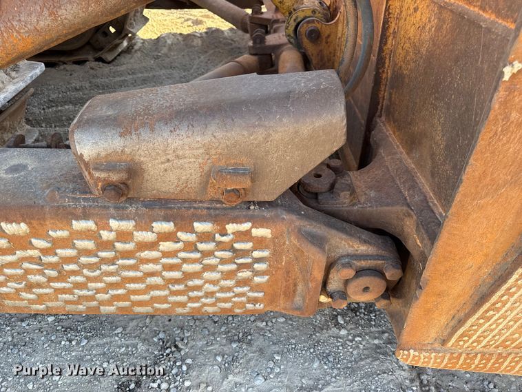 image for item DO2256 1973 Caterpillar D9G dozer