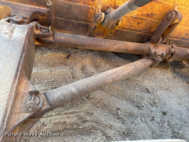 image for item DO2256 1973 Caterpillar D9G dozer