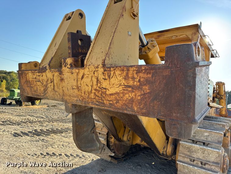 image for item DO2256 1973 Caterpillar D9G dozer