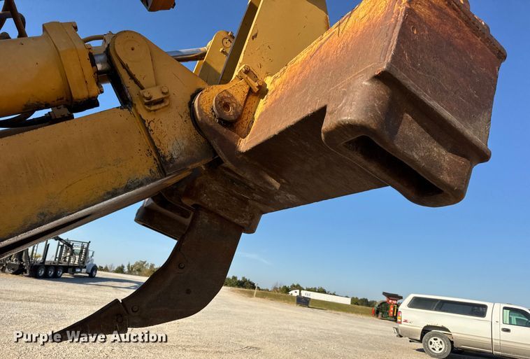 image for item DO2256 1973 Caterpillar D9G dozer