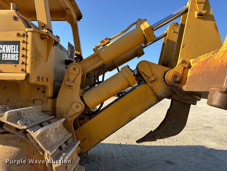 image for item DO2256 1973 Caterpillar D9G dozer