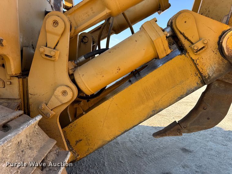 image for item DO2256 1973 Caterpillar D9G dozer