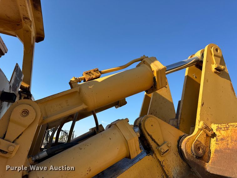 image for item DO2256 1973 Caterpillar D9G dozer