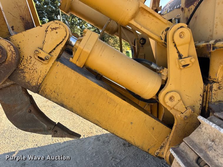 image for item DO2256 1973 Caterpillar D9G dozer