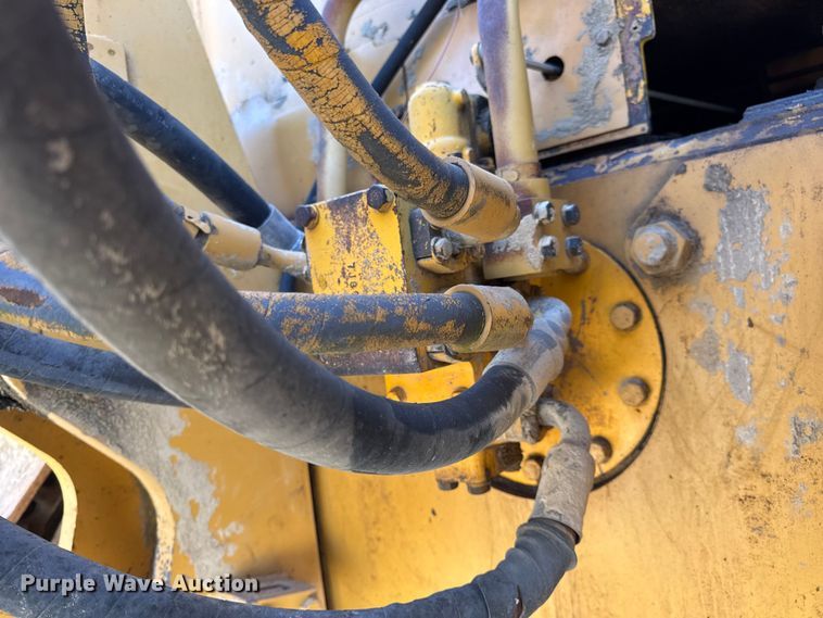 image for item DO2256 1973 Caterpillar D9G dozer