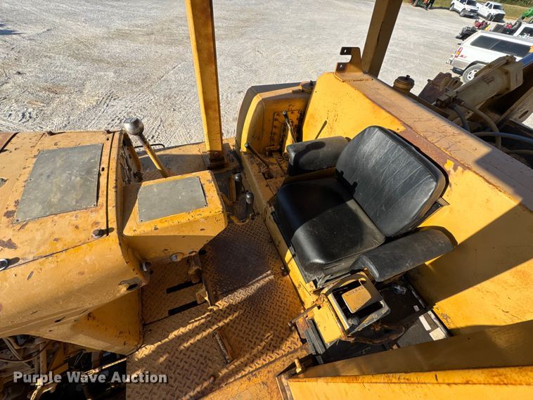 image for item DO2256 1973 Caterpillar D9G dozer