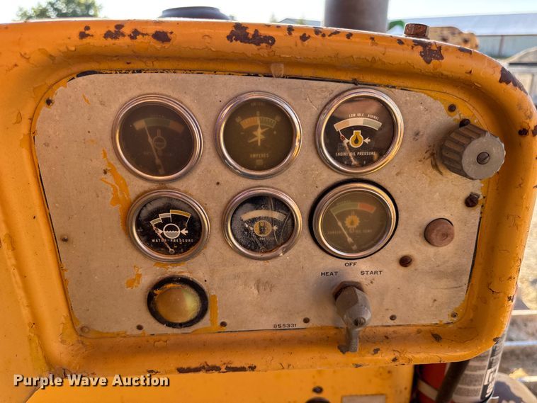 image for item DO2256 1973 Caterpillar D9G dozer